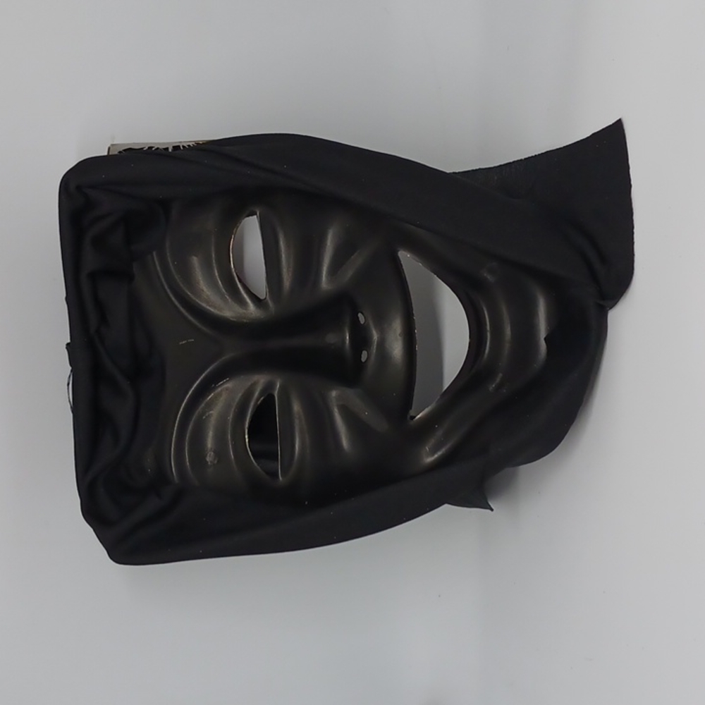Mask - Picture 5 of 5